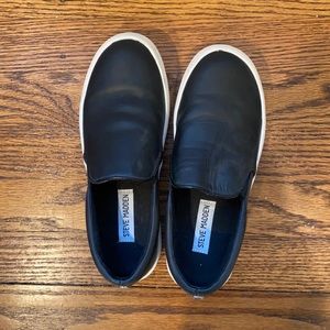 platform slip ons - black leather/white